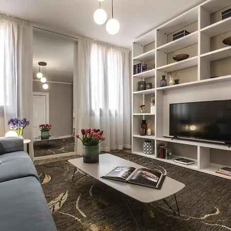 Charming Apartment On The Grand Canal R&R Venice Exterior photo