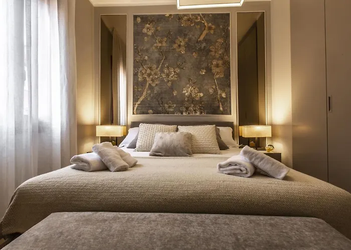Charming Apartment On The Grand Canal R&R